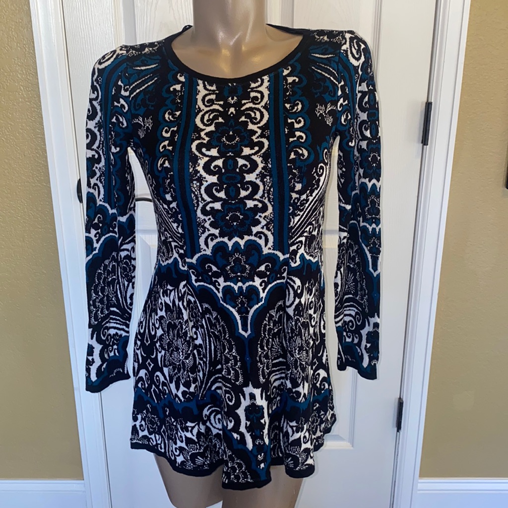Style & Co Sweater Tunic - S